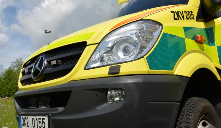 Kriminalisté stíhají koloběžkáře za těžké ublížení na zdraví, srazil a vážně poranil chodce