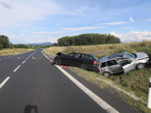 Senior nedal přednost protijedoucímu autu. Nehodu nepřežil