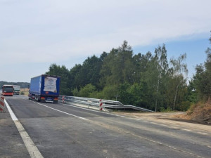 Most po hrázi přehrady Jesenice u Chebu je s předstihem znovu průjezdný