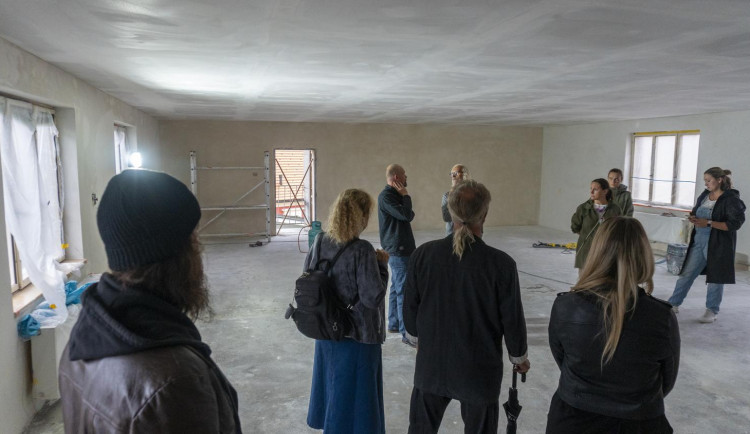 Ostrov na Karlovarsku využije starou hasičskou stanici jako zázemí pro spolky