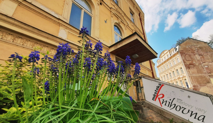 Karlovy Vary chtějí přestavět knihovnu na Růžovém vrchu na komunitní centrum