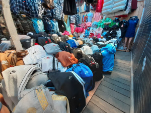 Během dvou měsíců zabavili celníci zboží za miliony, šlo o padělky elektronických cigaret i plyšáků