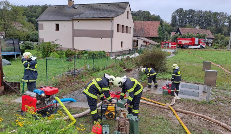 Radní Karlovarského kraje pošlou zaplaveným obcím půl milionu korun