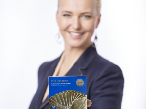 Pomáhala obětem, nyní je obchodnicí s bílým práškem. Znáte Inca Collagen?