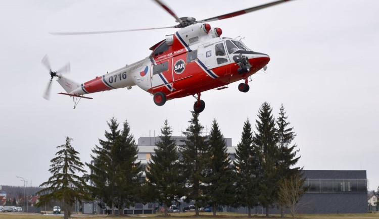Nejčastěji zasahuje v Karlovarském kraji armádní letecká záchranná služba z Líní u plzně
