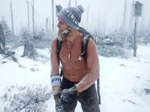 Na Kilimandžáro vyběhli za 23 hodin. Teď čeká českou expedici otužilecký výstup na Fuji
