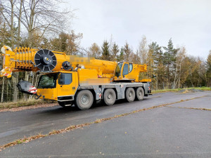 Při akci zaměřené na kontrolu váhy automobilů jedenáct vozidel překročilo maximální povolenou hmotnost