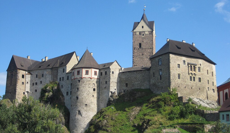 Hrady zámky v Karlovarském kraji nabídnou letos o adventu jen několik akcí