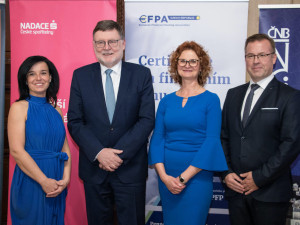 Přes 1000 škol z celého Česka se zapojuje do Soutěže Finanční gramotnost. Chtějí vychovat finančně zodpovědné žáky