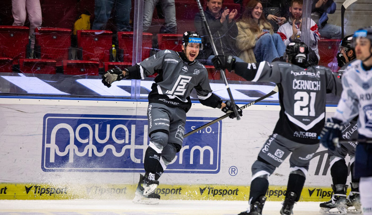 Hokejisté Karlových Varů přes nepodařený úvod zdolali Vítkovice 6:3