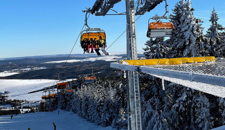 Zimní dovolenou chtějí Češi trávit doma. Polovina pojede na tuzemské hory