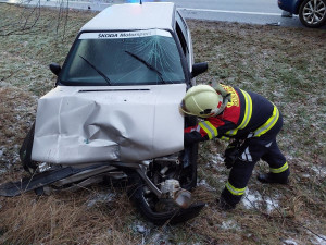 V Karlovarském kraji vzniká ledovka, přibývá dopravních nehod