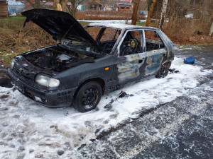 Požár vozidla v Mariánských Lázních