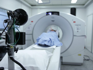 Kraj zvýšil náborový příspěvek pro radiologické asistenty na 200 tisíc korun