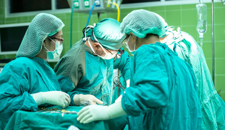 Karlovarský kraj patří ve zdraví občanů k posledním a čekají ho horší časy, uvedl Ústavu zdravotnických informací a statistik
