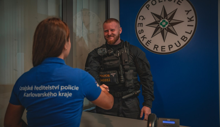 Policista Obvodního oddělení Cheb město byl oceněn za nejlepší video ze zásahu