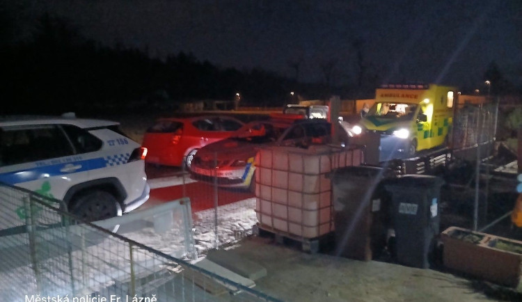 Opilý muž s mačetou vyhrožoval ženě i přivolaným strážníkům