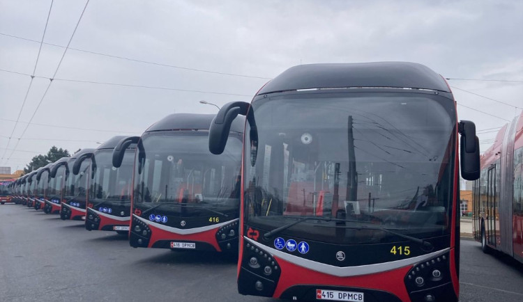 Do Budějovic vyjede 14 nových trolejbusů. Nabídnou bezbariérový přístup a větší komfort pro cestující