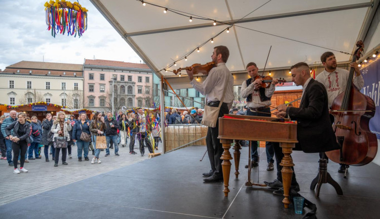 V Brně začínají Velikonoční slavnosti. Náměstí Svobody láká na cimbál i kraslici