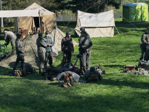 Cheb si ukázkou bitvy na náměstí připomněl 80 let od osvobození Američany