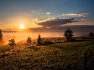 První půlka týdne bude slunečná, na víkend se zatáhne a ochladí