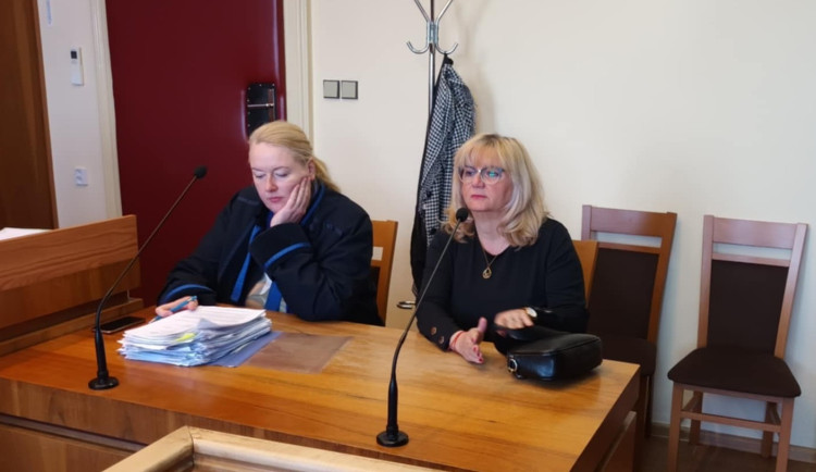 Za skládku nebezpečného odpadu na Prostějovsku podmínka. Soud potrestal jednatelku firmy