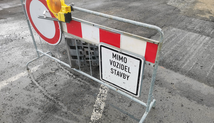 Reklamace ošizených úseků silnic: Olomoucký kraj řeší kvůli kauze i předžalobní výzvy