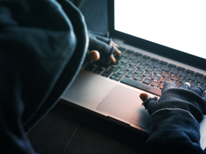 VZP varuje před novými pokusy o podvod: Pozor na e-maily s odkazy