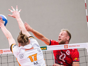 Volejbaloví Lvi vyhráli v Karlových Varech 3:0, finále rozhodne pátý zápas