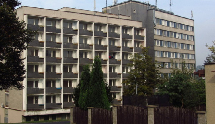 Karlovy Vary chtějí ještě letos začít s přestavbou ubytoven na byty