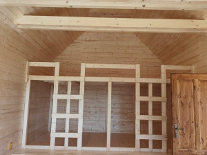 Turisté v Krušných horách u Kraslic mohou využívat novou útulnu