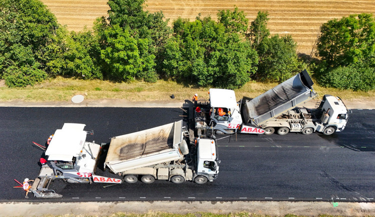Kyvadlový režim na trase do Přerova: vytížený úsek na kraji Olomouce projde opravou