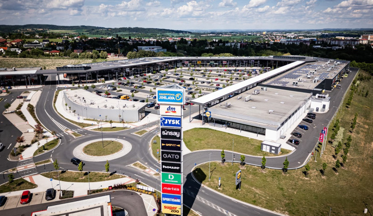 ANKETA: Aventin na kraji Jihlavy změnil majitele. Jeho cena byla miliarda a půl