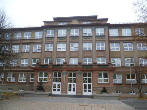 Ostrov na Karlovarsku plánuje přístavbu školních družin u ZŠ Myslbekova