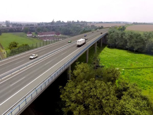 Stavba dálnice D6 mezi Knínicemi a Žalmanovem začne letos v létě