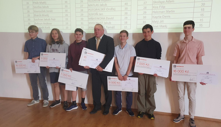 Průmyslováci z Ostrova převzali ocenění v programech Prokopa Diviše i Digiše