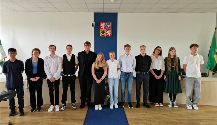 V Sokolově se mimořádně úspěšní žáci a studenti dočkali slavnostního ocenění. Foto: Se svolením města Sokolov