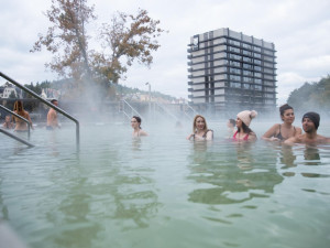 Bazén a saunový komplex u Thermalu ve Varech funguje čtyři roky