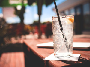 Více než polovina kontrol ČOI na karlovarském festivalu zjistila pochybení