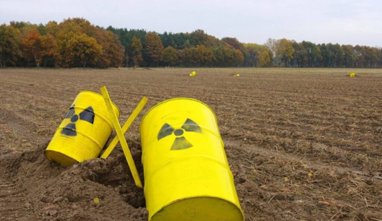 Lidé z Pošumaví 22. rokem pochodovali proti plánovanému jadernému úložišti