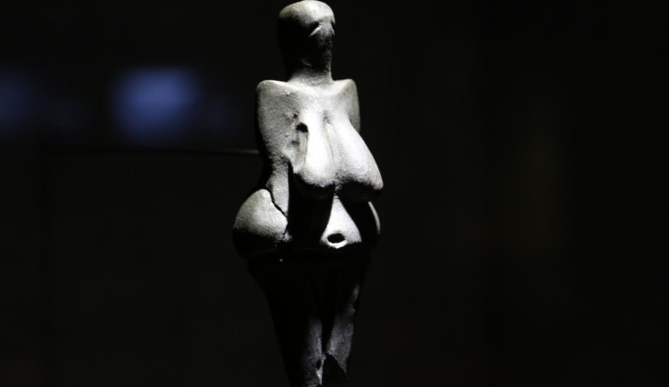 Před 100 lety byla objevena Věstonická venuše. Uchována je v brněnském Moravském zemském muzeu