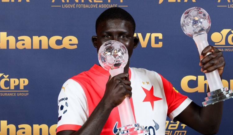 Diouf míří do Premier League. Zápas s Drážďany byl jeho rozlučka se Slavií