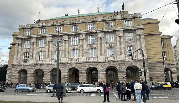 Ústavní soud potvrdil, že střelba na fakultě nebyla teroristickým činem