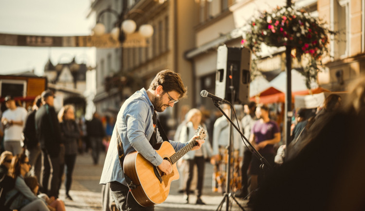 Skvělý nápad. Uzavřenou ulici oživí v Jablonci na týden letní pohoda