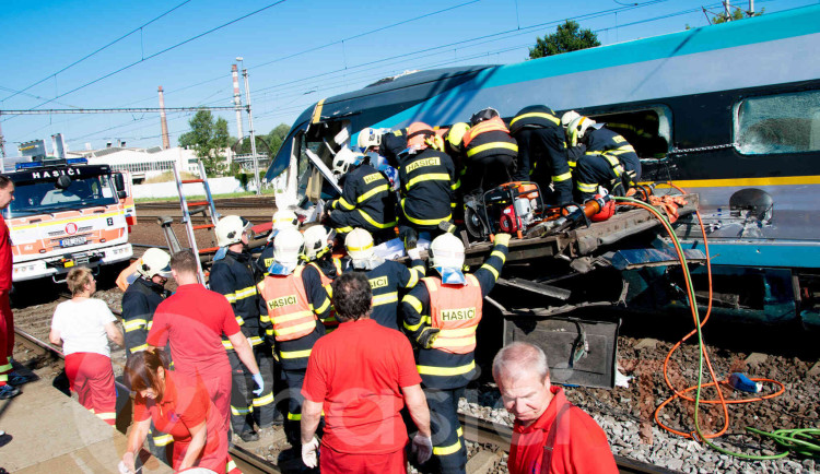 Neodpovědné jednání řidiče kamionu zabilo před deseti lety ve Studénce tři lidi
