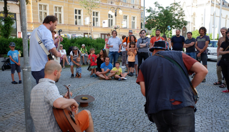 Jablonec schválil pravidla pro pouliční vystupování, umělce vítá