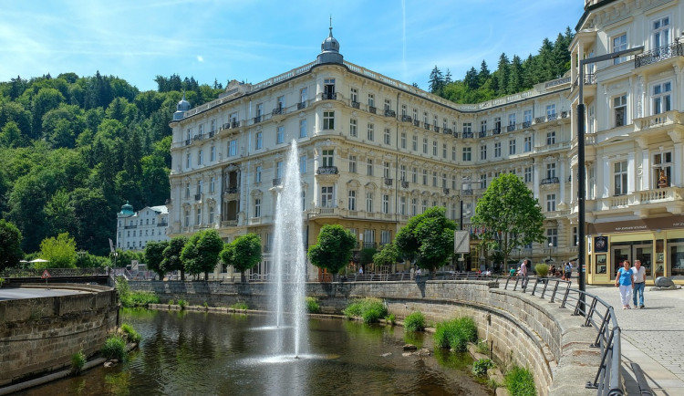 Karlovarský kraj podpoří rozvoj cestovního ruchu více než 18 miliony korun