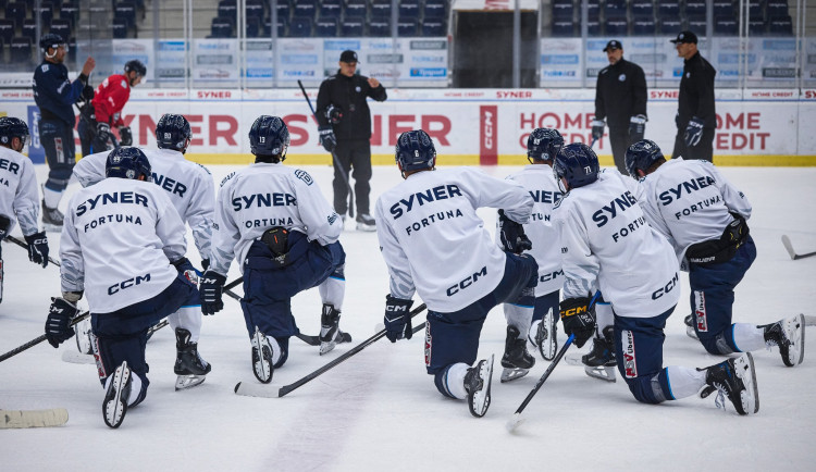 Bílí Tygři pod vedením nového kouče Kudrny zahájili přípravu na ledě