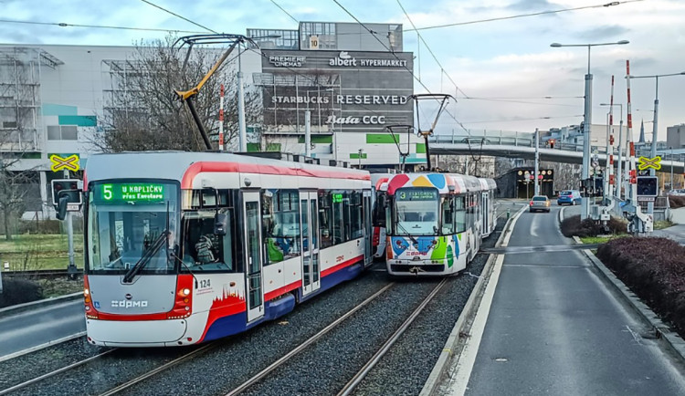V srpnu nepojedou tramvaje v Olomouci ani na Nové Sady. V plánu je oprava u Šantovky