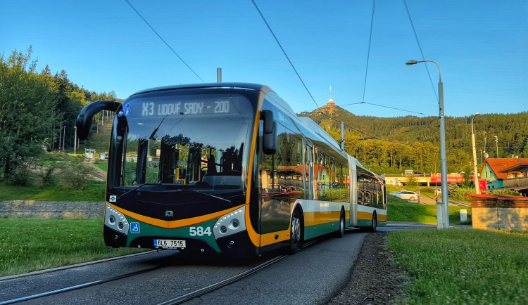 Policie chce v kauze libereckého dopravního podniku obžalovat 10 lidí a 16 firem